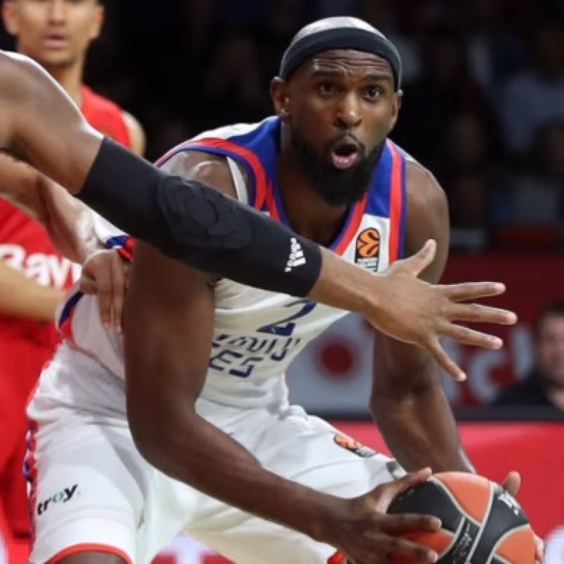 Chris Singleton, jugador del Anadolu Efes, critica la actitud de los jugadores de la NBA