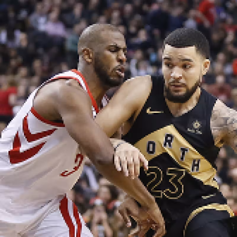 Chris Paul contra Fred VanVleet.