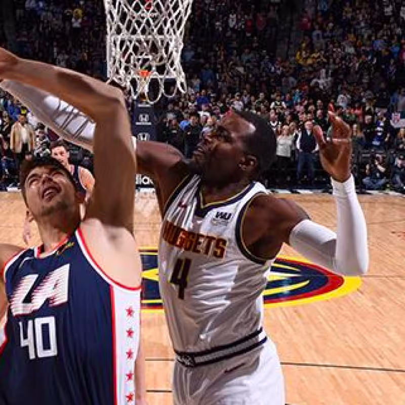 Denver ganó a los Clippers en un partido desnivelado.