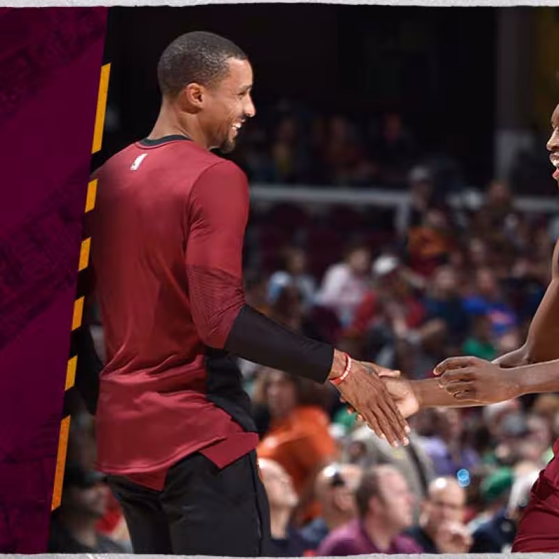 Collin Sexton y George Hill, jugadores de los Cavs. Foto: @cavs