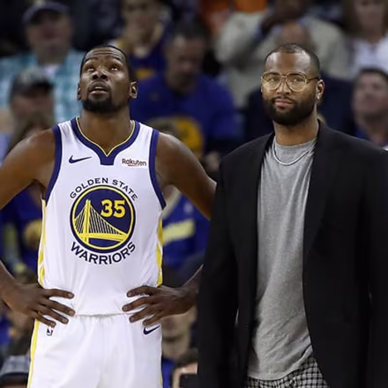 Tal como en la foto, Durant jugará pero Cousins no. Foto: Getty Images