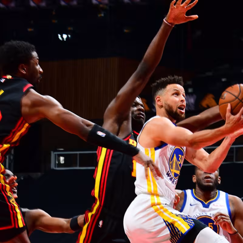 Stephen Curry, frustrado por crisis de Golden State Warriors. Foto: gettyimages