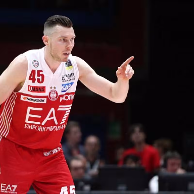 Los Pelicans contratan al jugador del Olimpia Milano Dairis Bertans