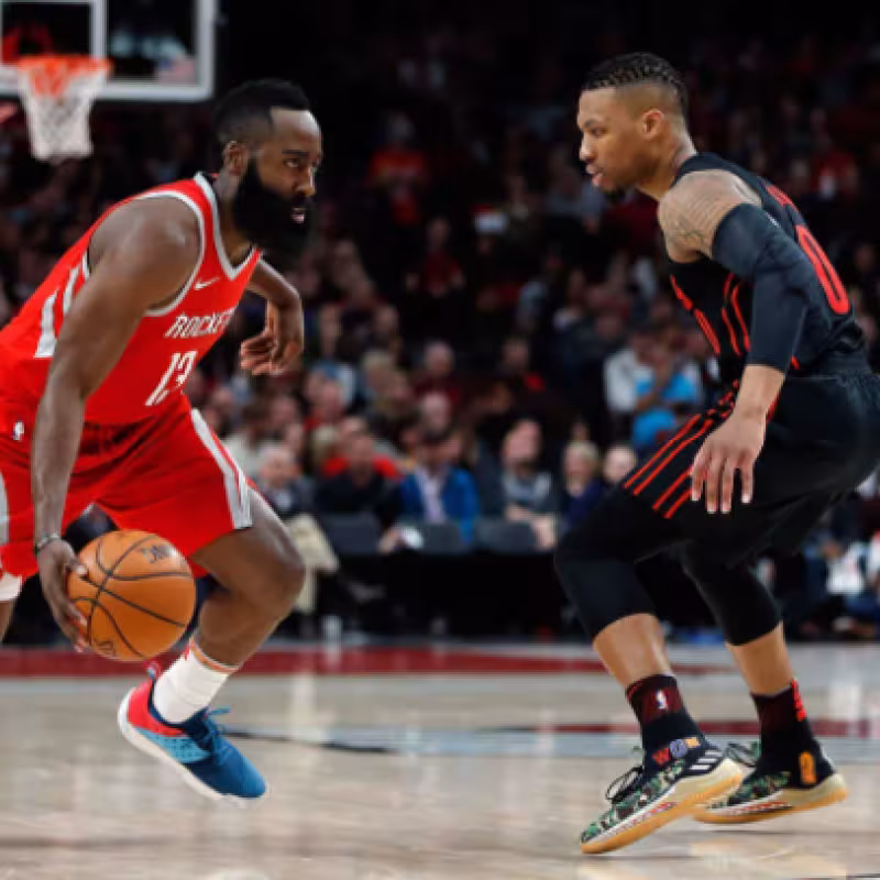 Los Jugadores de la Semana en la NBA son Damian Lillard y James Harden