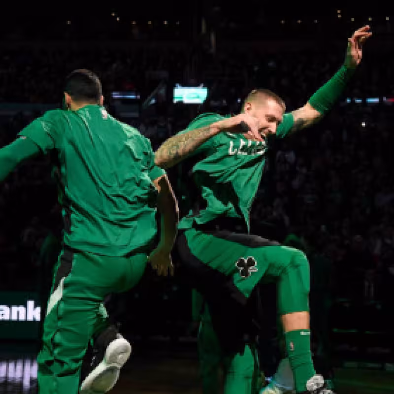 Theis gana la partida a Kanter como pívot titular de los Celtics