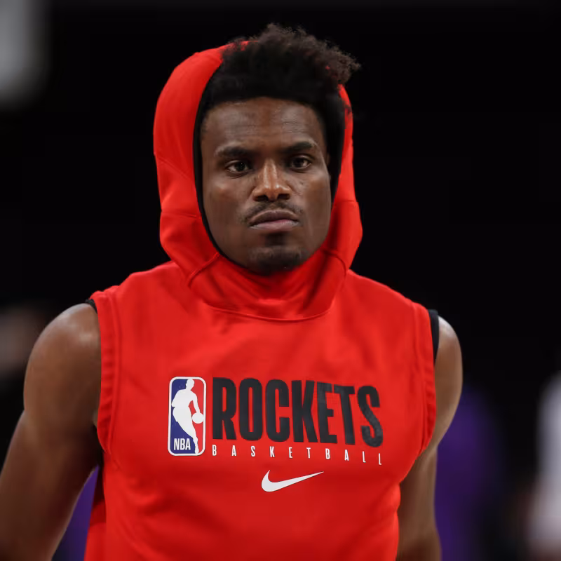 Danuel House Jr antes de un partido con los Houston Rockets.
