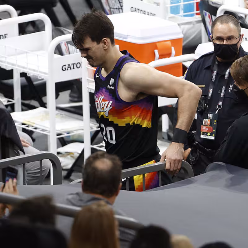 ¿Cómo puede influir la lesión de Dario Saric en las Finales NBA 2021?
