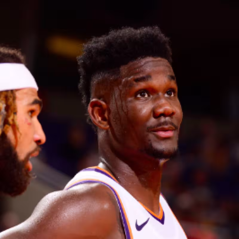 Deandre Ayton, jugador de Phoenix Suns.