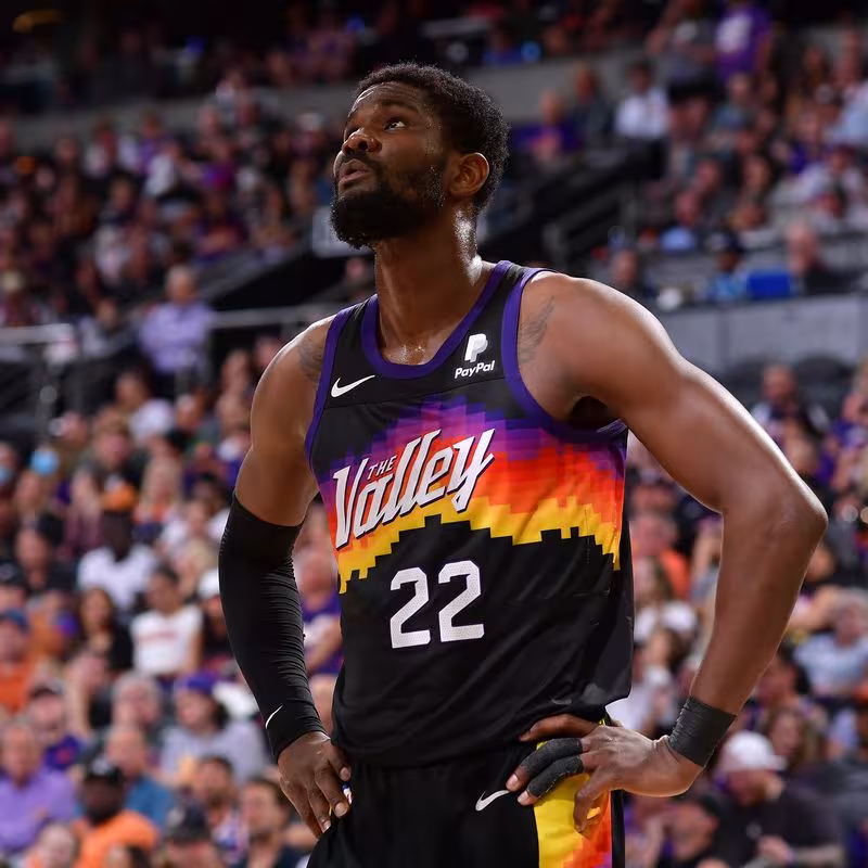 DeAndre Ayton y Devin Booker someten a unos Rockets que no levantan cabeza