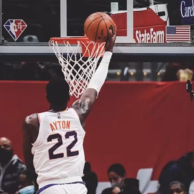 Estadísticas NBA: DeAndre Ayton, a la altura de Charles Barkley, ya hace historia con Phoenix Suns