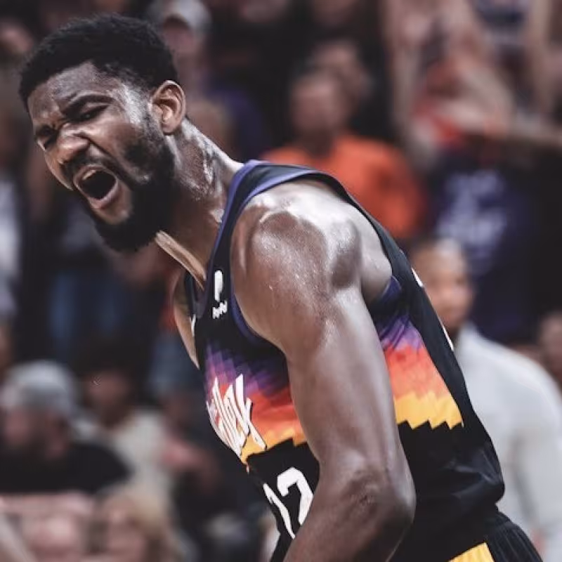 DeAndre Ayton, jugador de Phoenix Suns.