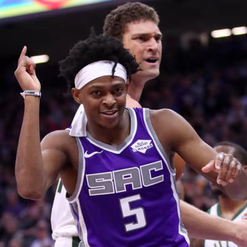 De’Aron Fox y los Kings ya hablan para la extensión del contrato del base