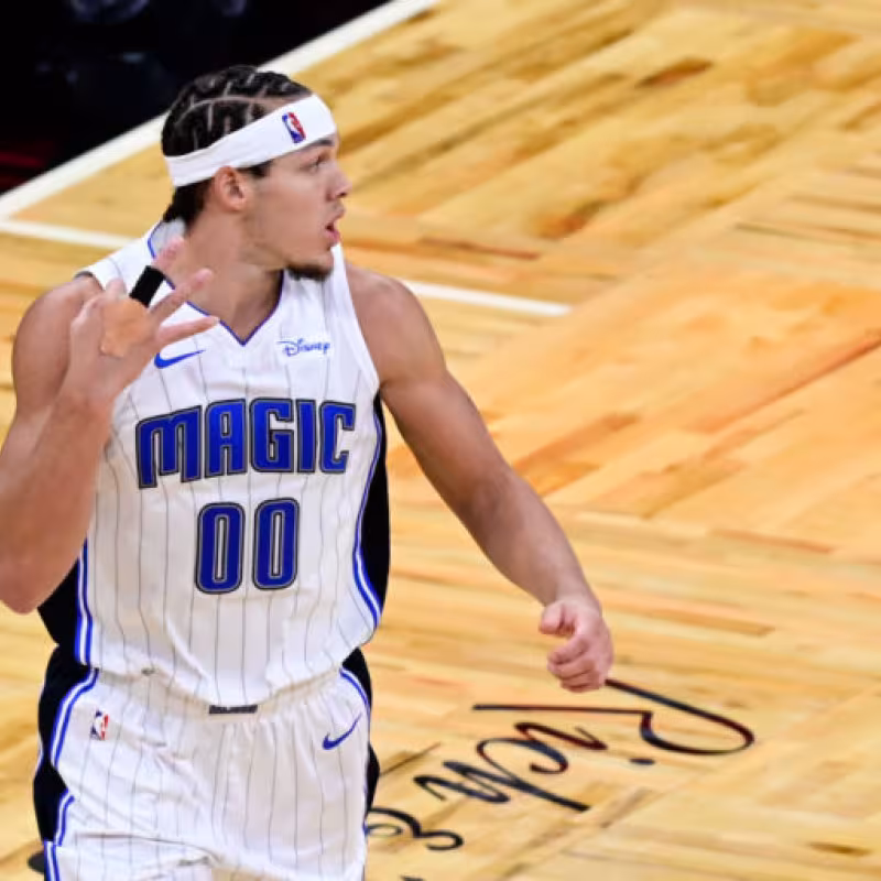 Aaron Gordon y Nikola Jokic se declaran su "amor" tras el debut