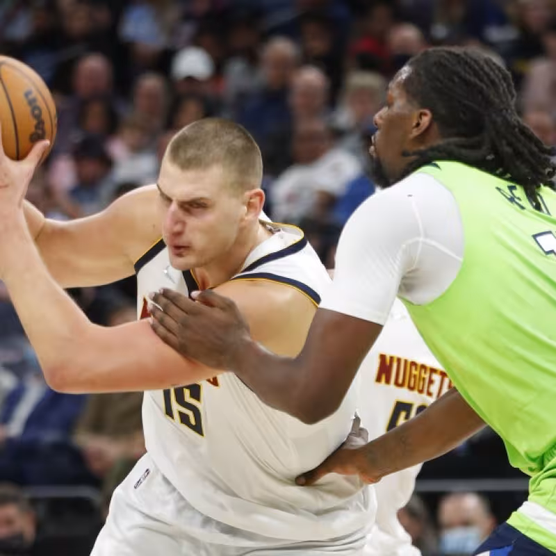 El surrealista final de partido con que Denver Nuggets se impuso a Timberwolves