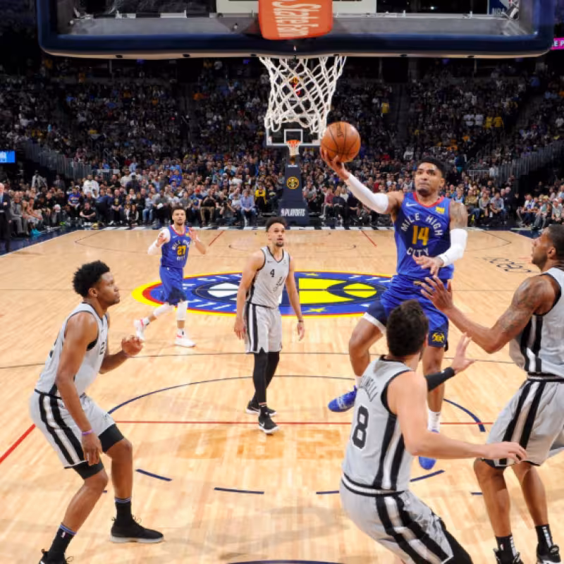 Los Nuggets ganan a los Spurs y se ponen por delante en la serie (3-2)