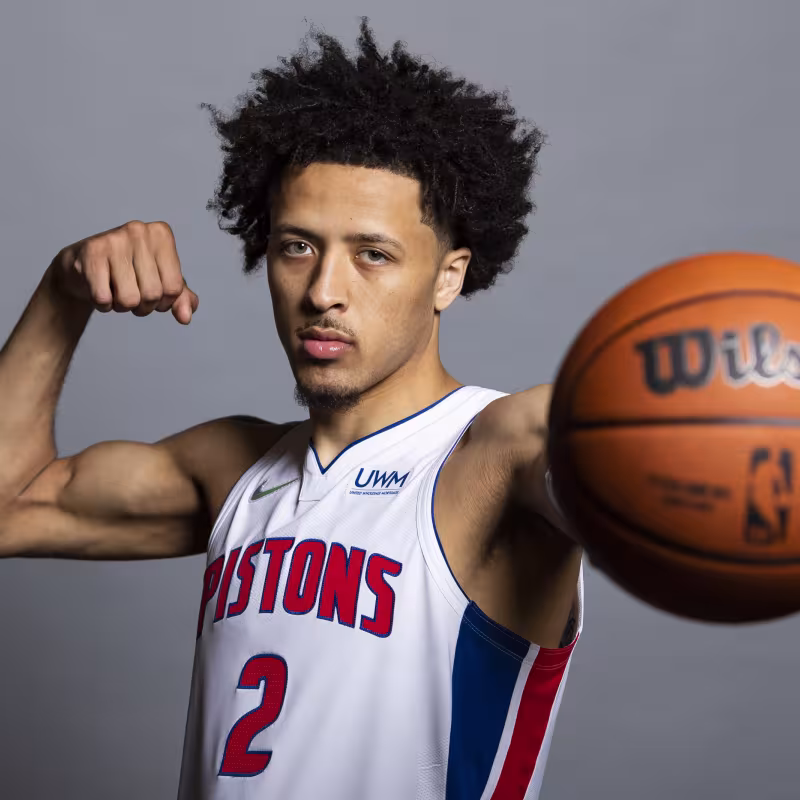 La increíble evolución de los porcentajes del número 1 del Draft Cade Cunningham en sus primeros partidos NBA
