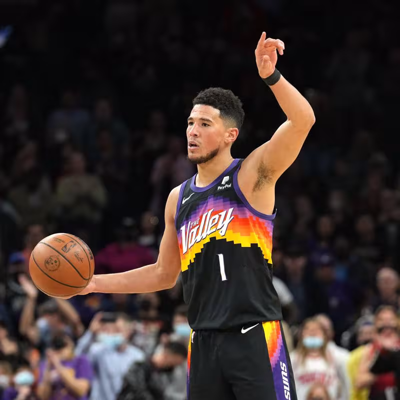 Devin Booker, estrella de Phoenix Suns.