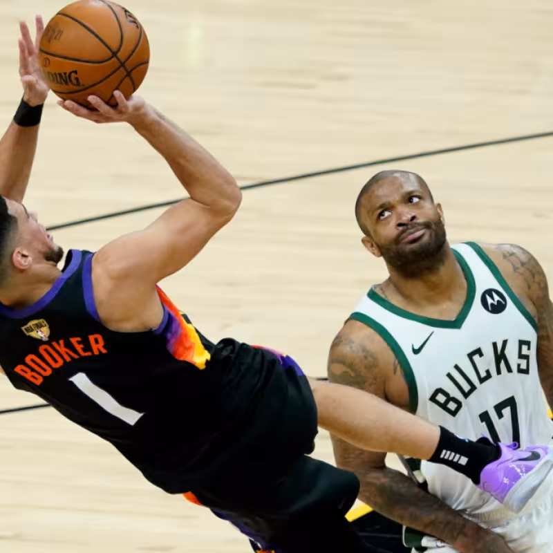 Presión para los árbitros: Los Bucks se quejan del trato favorable a los Suns