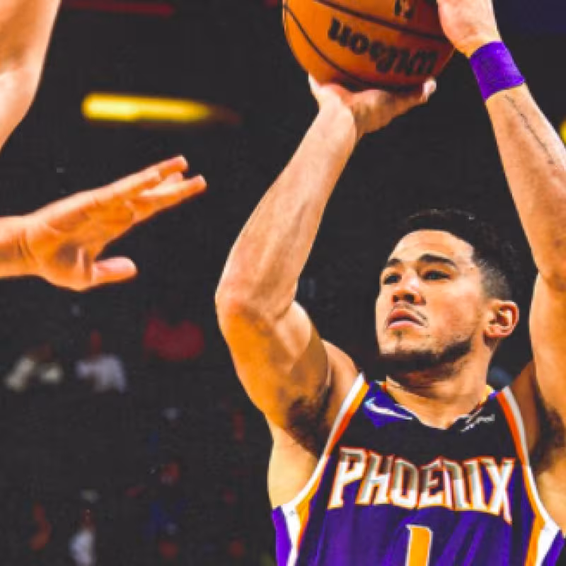 Devin Booker y Chris Paul pasan por encima de los Rockets