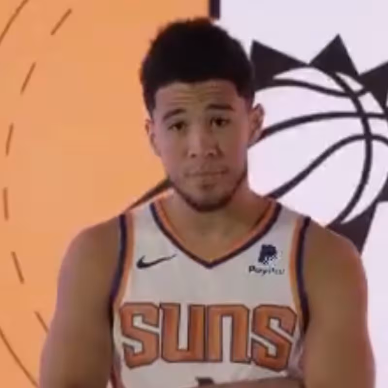 Devin Booker, estrella de Phoenix Suns. 