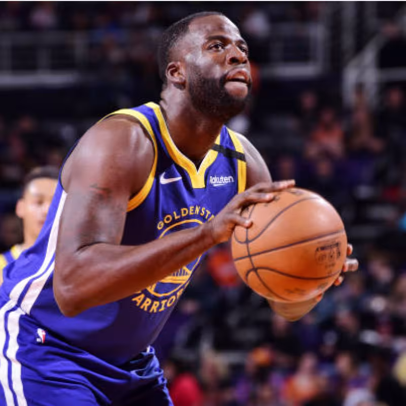 Draymond Green carga contra Charles Barkley. Foto: gettyimages