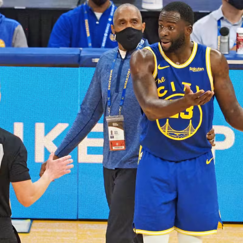 La NBA reconoce el error de haber expulsado a Draymond Green