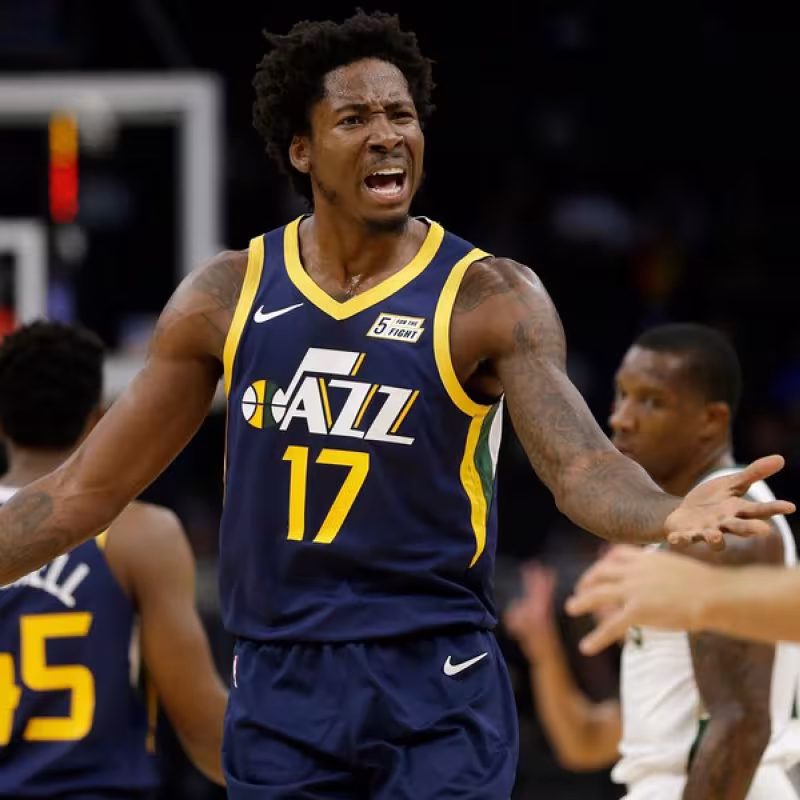Utah Jazz traspasa a Ed Davis a New York Knicks