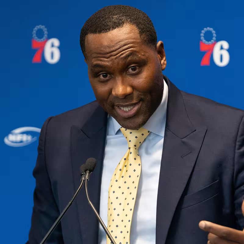 Elton Brand, general manager de los Sixers.