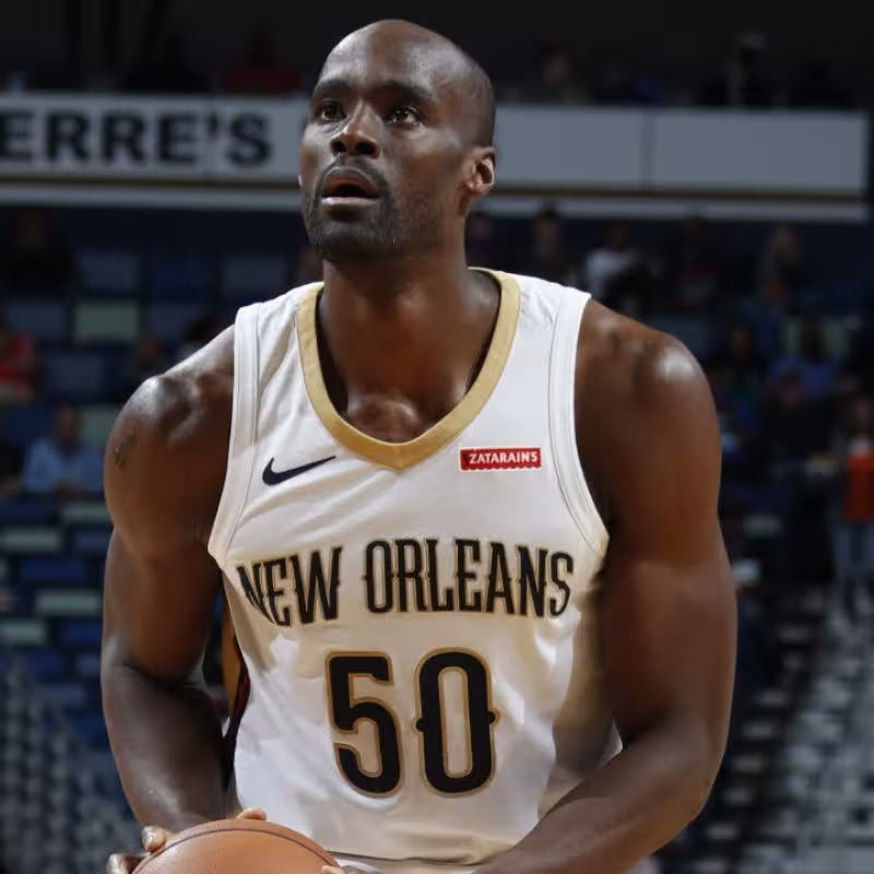 Okafor, cortado por los Pelicans