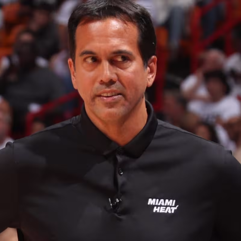Erik Spoelstra, entrenador jefe de Miami Heat.