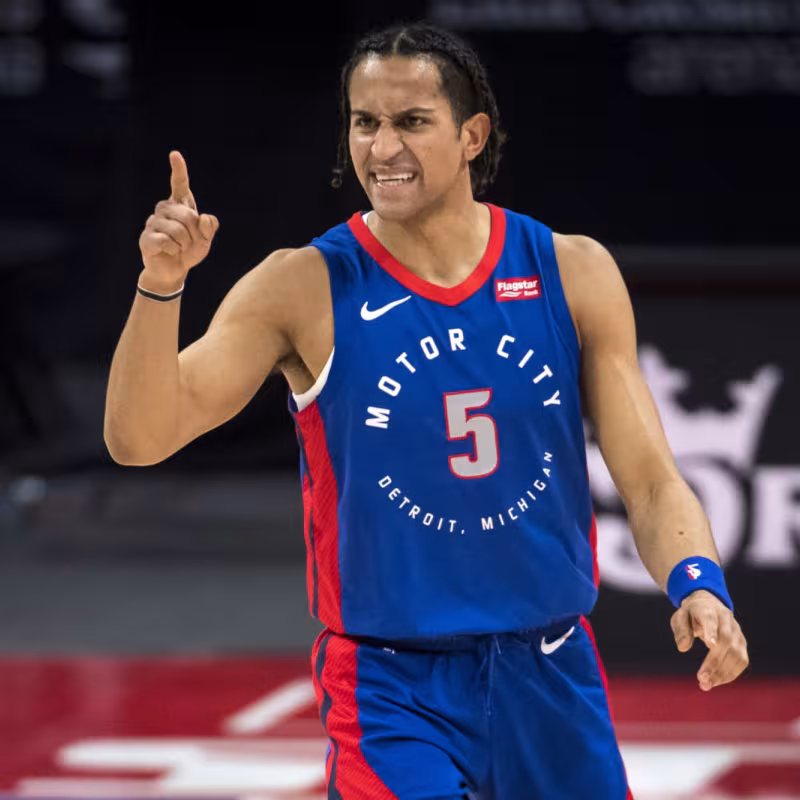 Frank Jackson renueva una temporada con Detroit Pistons