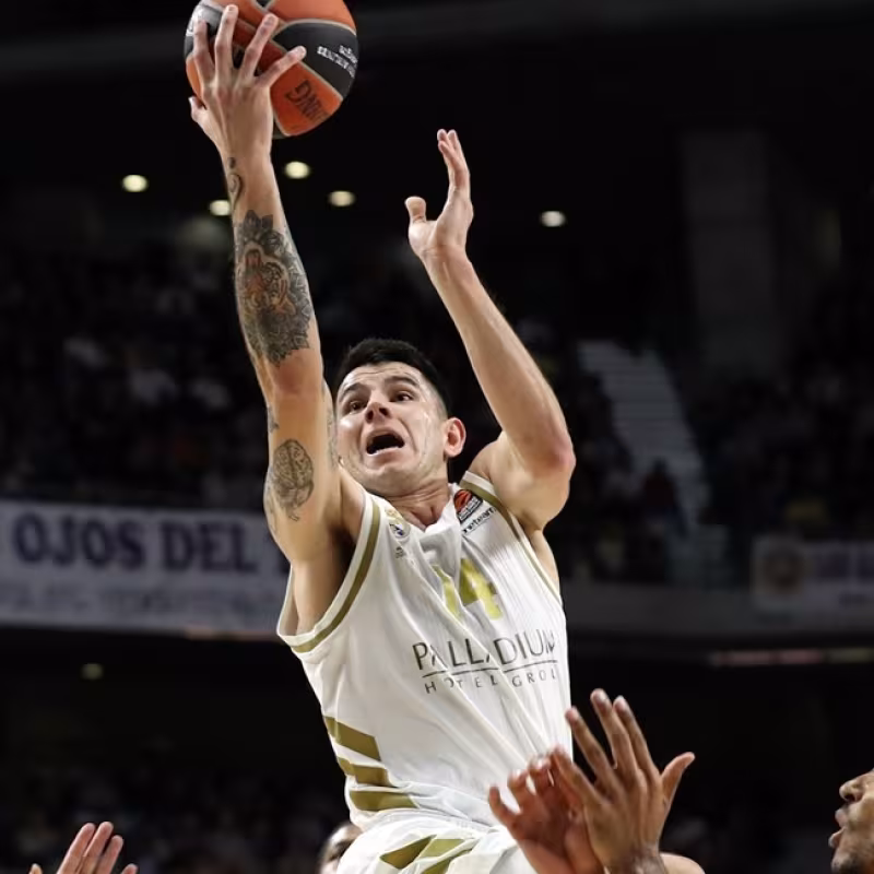 Gaby Deck, con la camiseta del Real Madrid.
