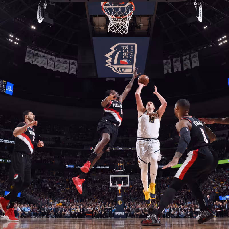 Raptors y Nuggets podrían llegar hoy a las Finales de Conferencia