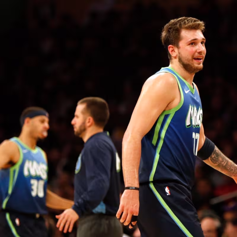 Luka Doncic y Giannis Antetokounmpo elegidos como mejores jugadores del mes de noviembre