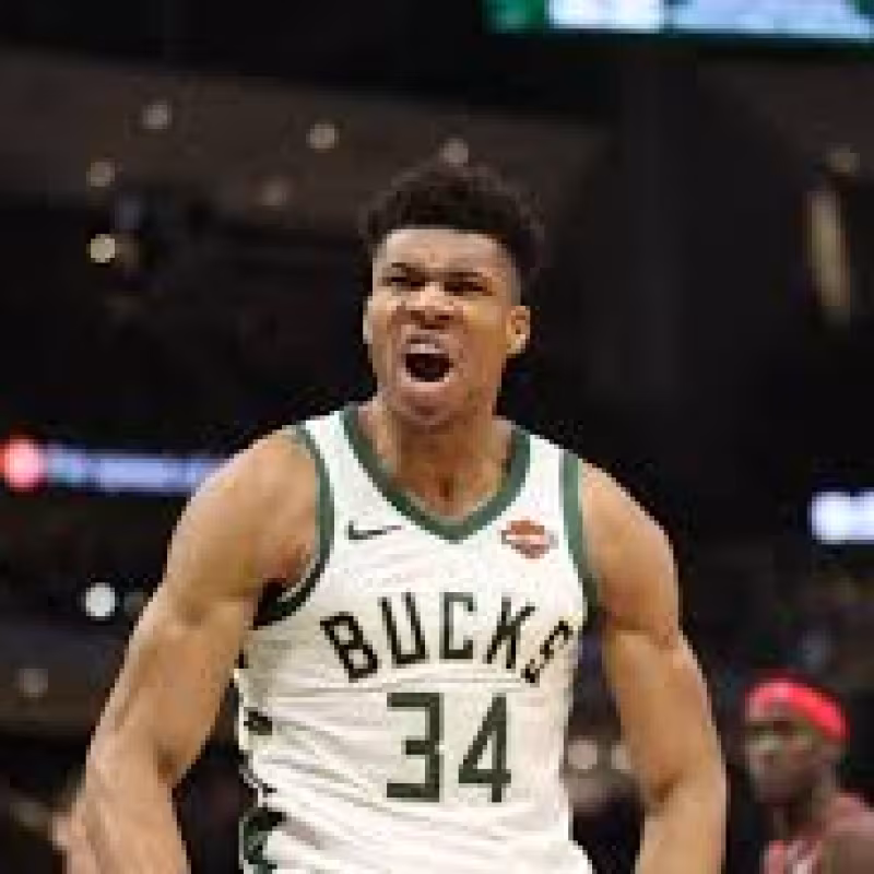 Antetokounmpo ya recibió el premio en la última temporada. Foto: nba.com