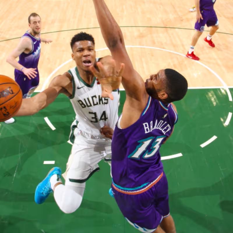 Giannis Antetokounmpo, estrella de los Bucks.