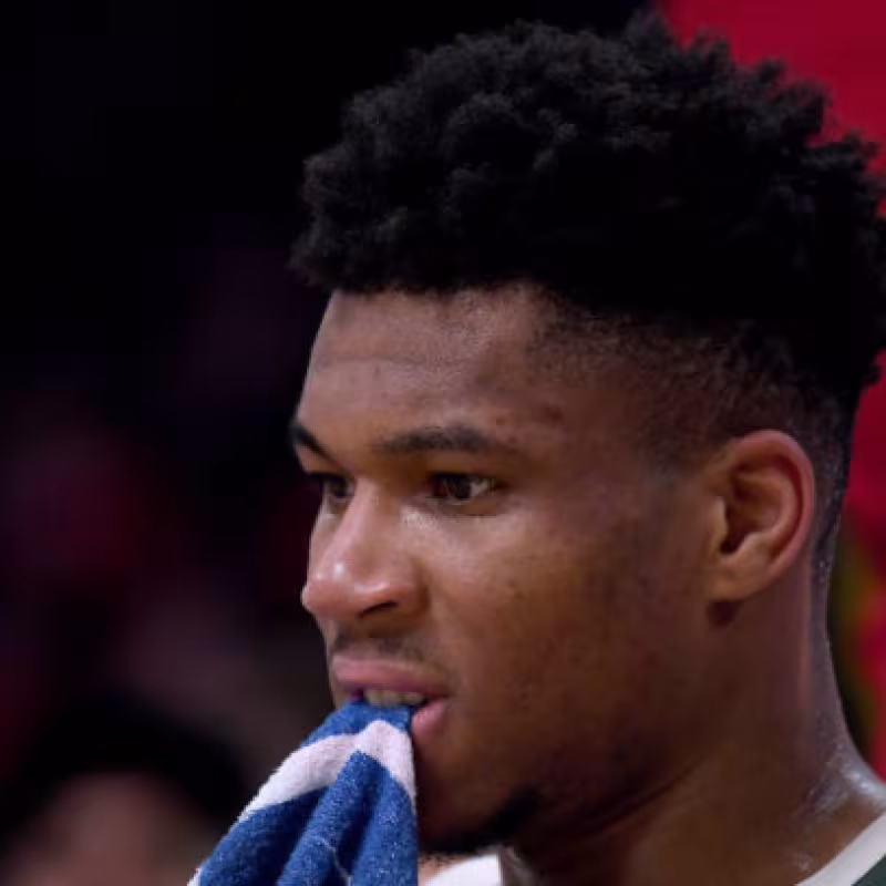 Antetokounmpo podría reaparecer ante los Celtics el viernes