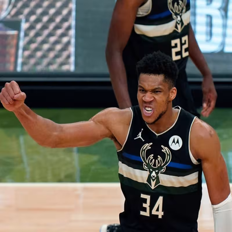 Giannis Antetokounmpo, mejor jugador historia NBA. Foto: gettyimages