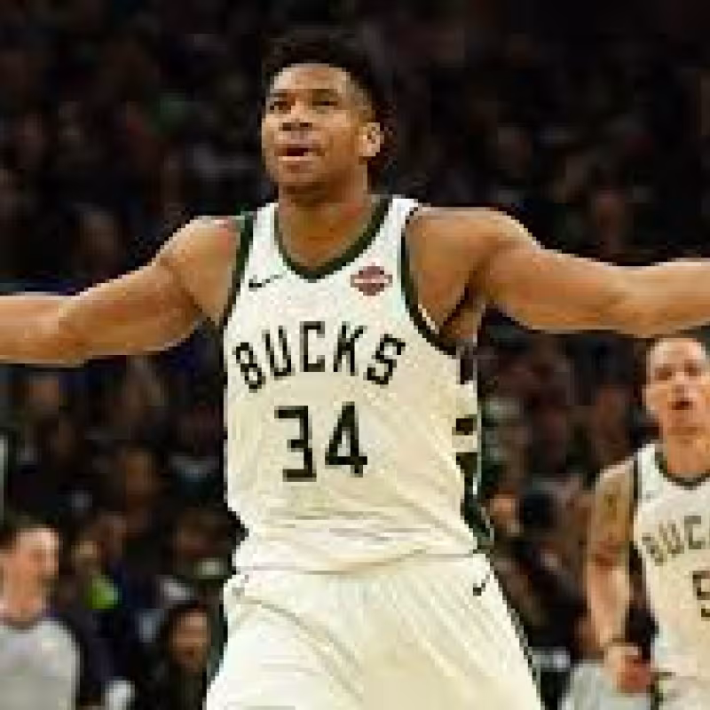 Los Bucks y los Kings, últimos equipos en cerrar sus instalaciones por el coronavirus