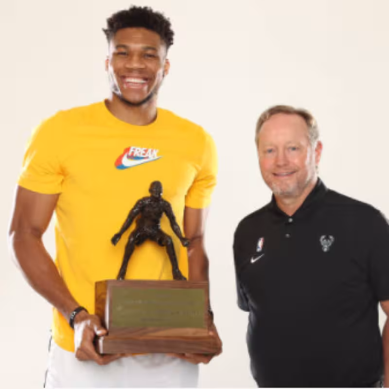 Giannis Antetokounmpo, mejor defensor del año y posible MVP. Foto: gettyimages