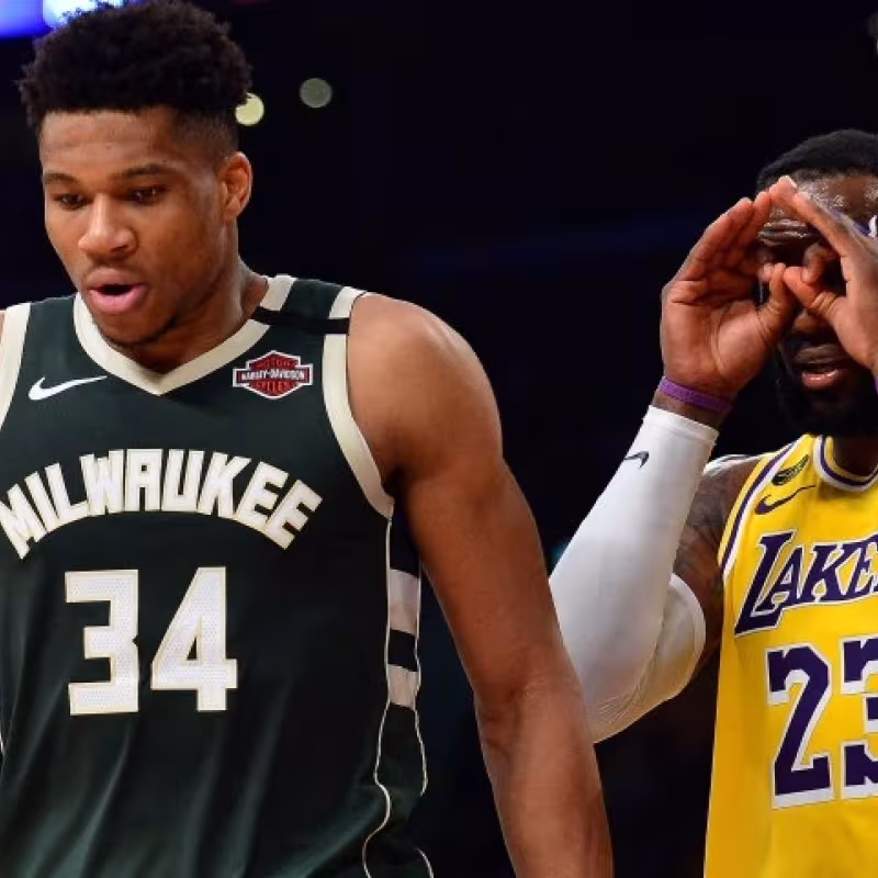 Giannis Antetokounmpo y LeBron James, estrellas de la NBA.