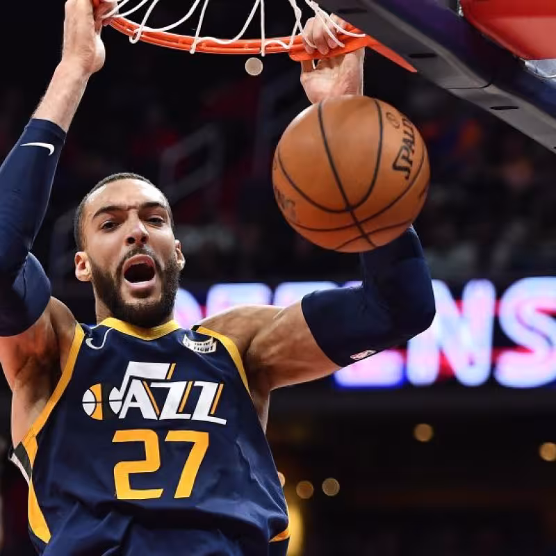 Rudy Gobert en un partido con los Utah Jazz.