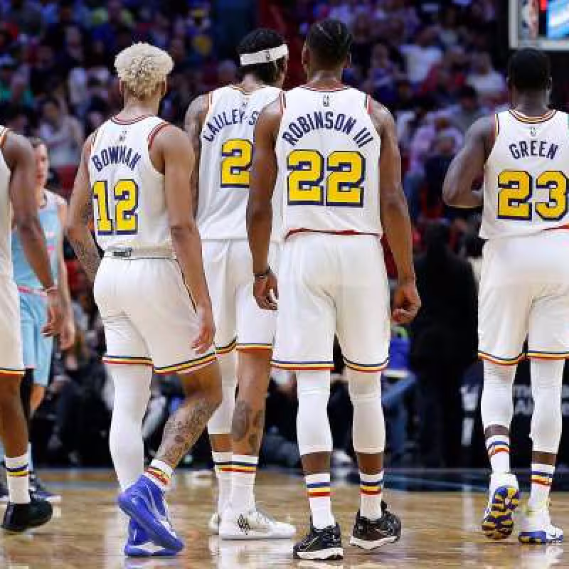 No fue fácil  la pasada temporada para los Warriors.