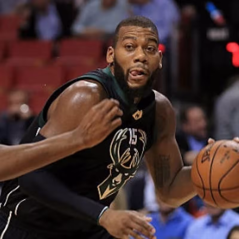 Greg Monroe, nuevo jugador de Toronto Raptors. Foto: Mike Ehrmann/Getty Images