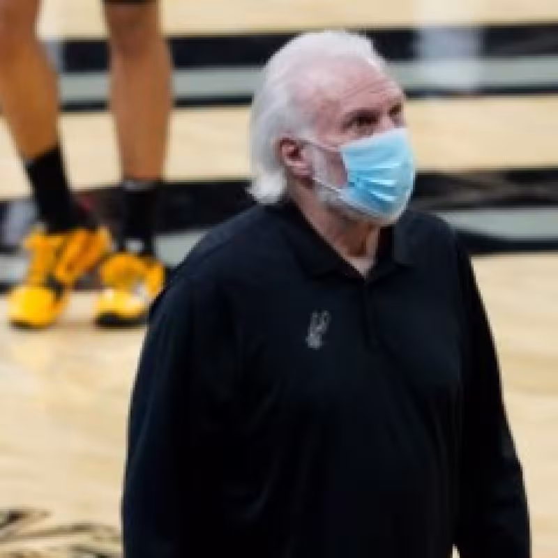 Gregg Popovich tras vacunarse contra el coronavirus: "Es lo correcto. Hagamos esto juntos"