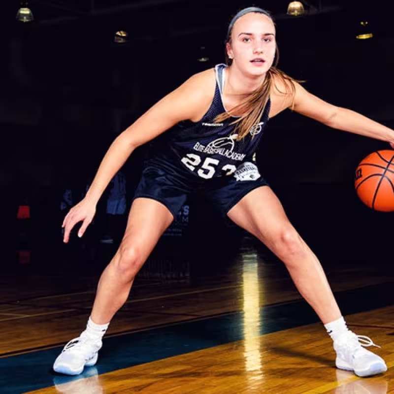 Greta Kampschroeder, la nueva estrella del baloncesto femenino.