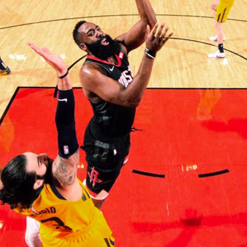 El triple de James Harden en la cara de Ricky Rubio que sentenció el Rockets-Jazz
