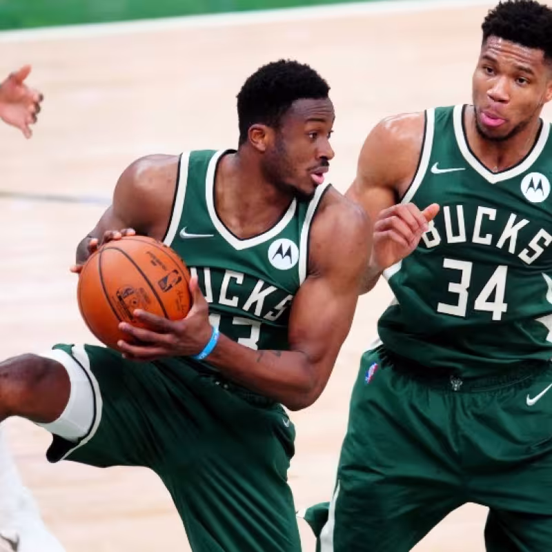 El dato histórico de los hermanos Antetokounmpo