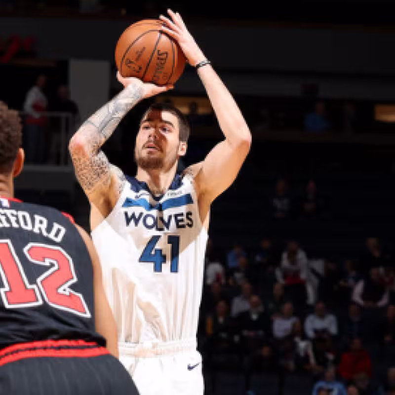 Las mejores canastas de Juancho Hernangómez en el triunfo de los Wolves