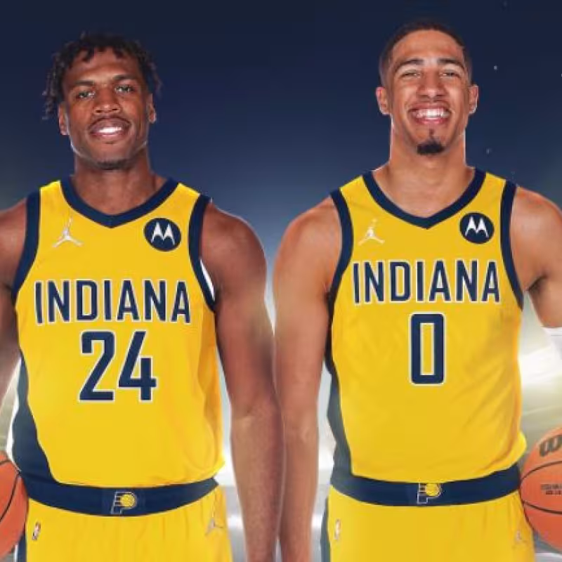 Tyrese Haliburton y Buddy Hield aterrizaron ayer en Indiana Pacers.